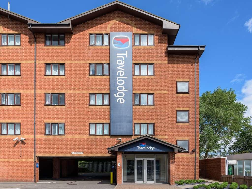 Travelodge Park Royal Londres Extérieur photo