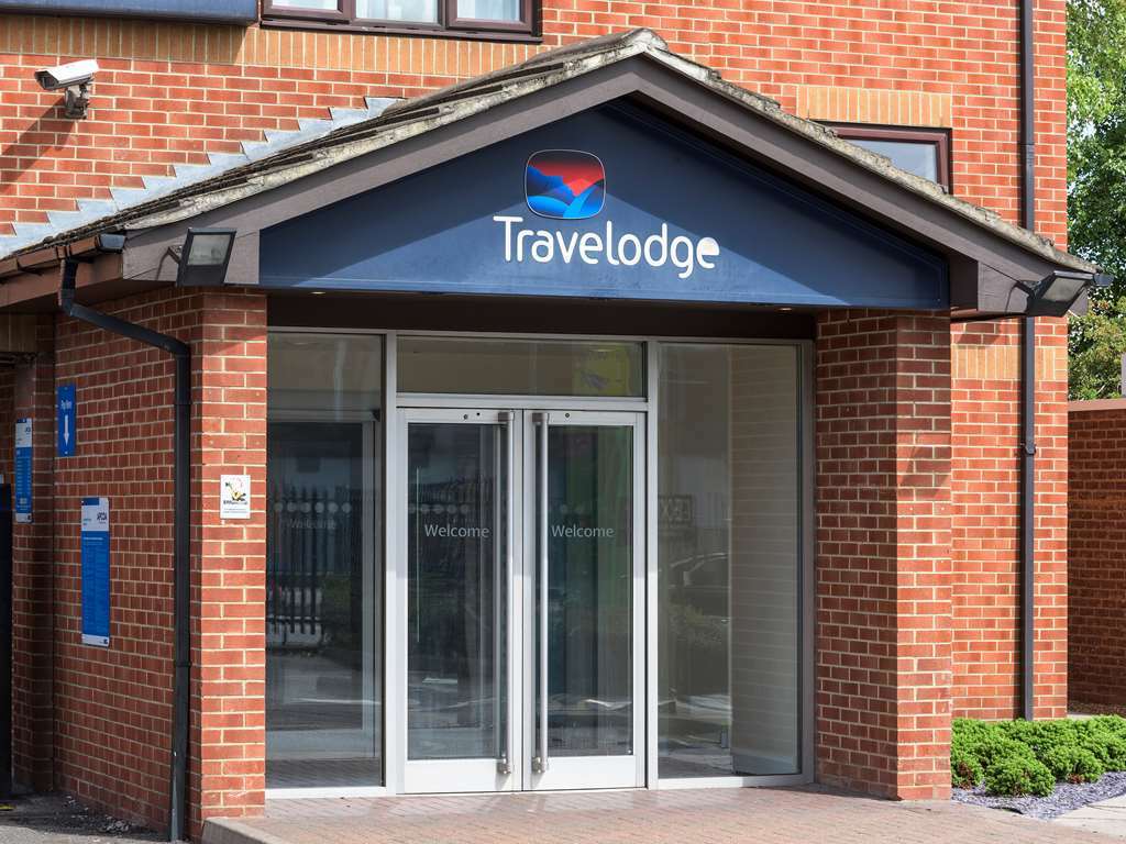 Travelodge Park Royal Londres Extérieur photo