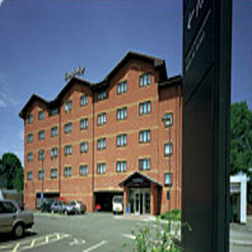 Travelodge Park Royal Londres Extérieur photo